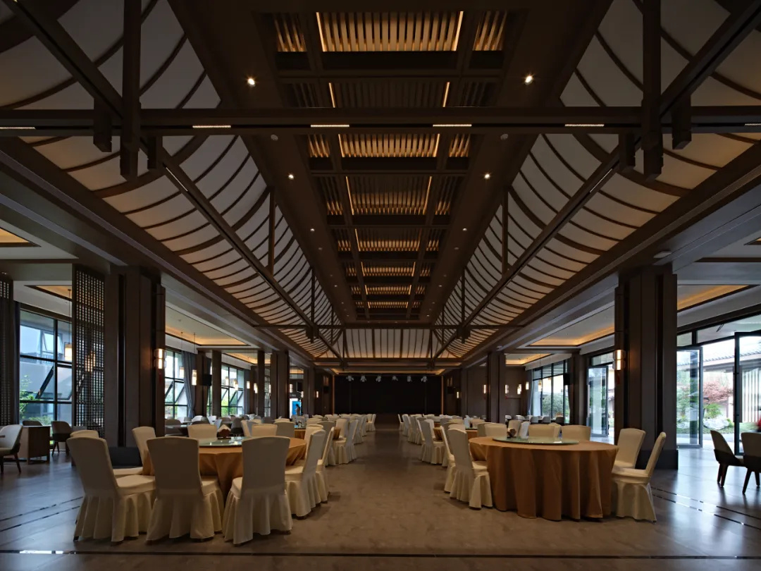 凌家灘文旅小鎮(zhèn)新中式國風度假酒店裝修設計(圖4) 640_wx_fmt=jpeg&from=appmsg&tp=webp&wxfrom=5&wx_lazy=1&wx_co=1 (5).jpg